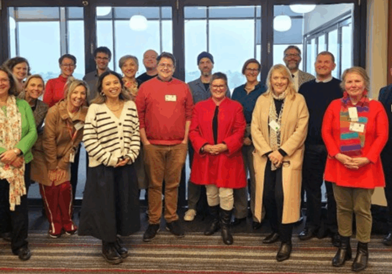 Exploring complexity: a collaborative project between UTS and four independent schools 